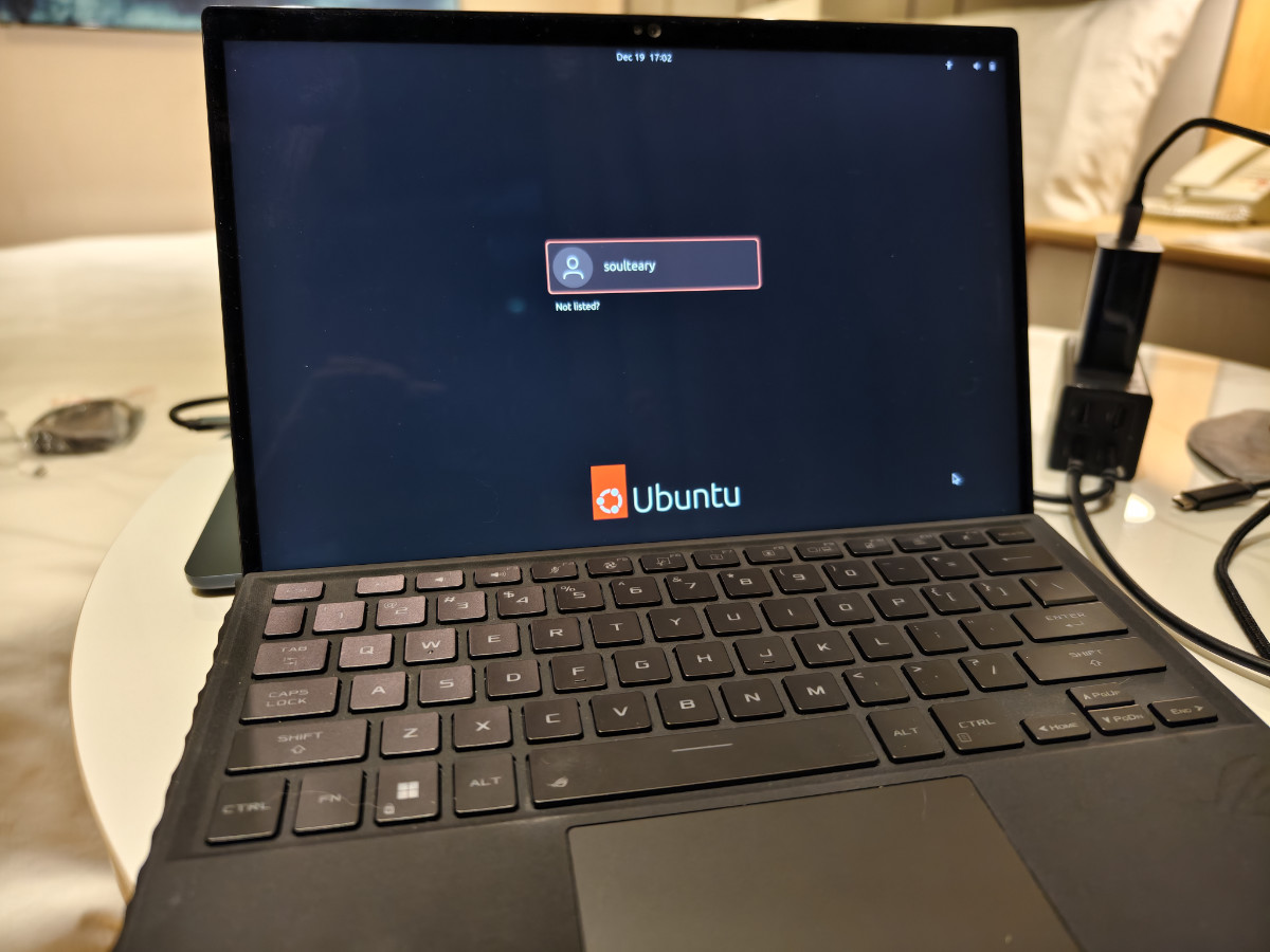 目前使用的是 Ubuntu